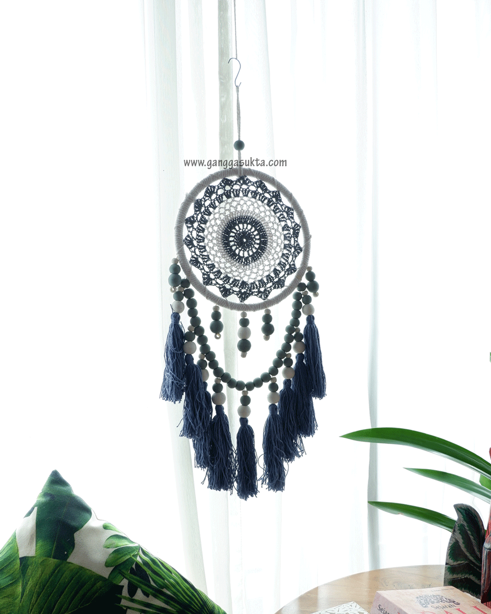 Dream Catcher Home Decoration Blue Color with Wooden Beads